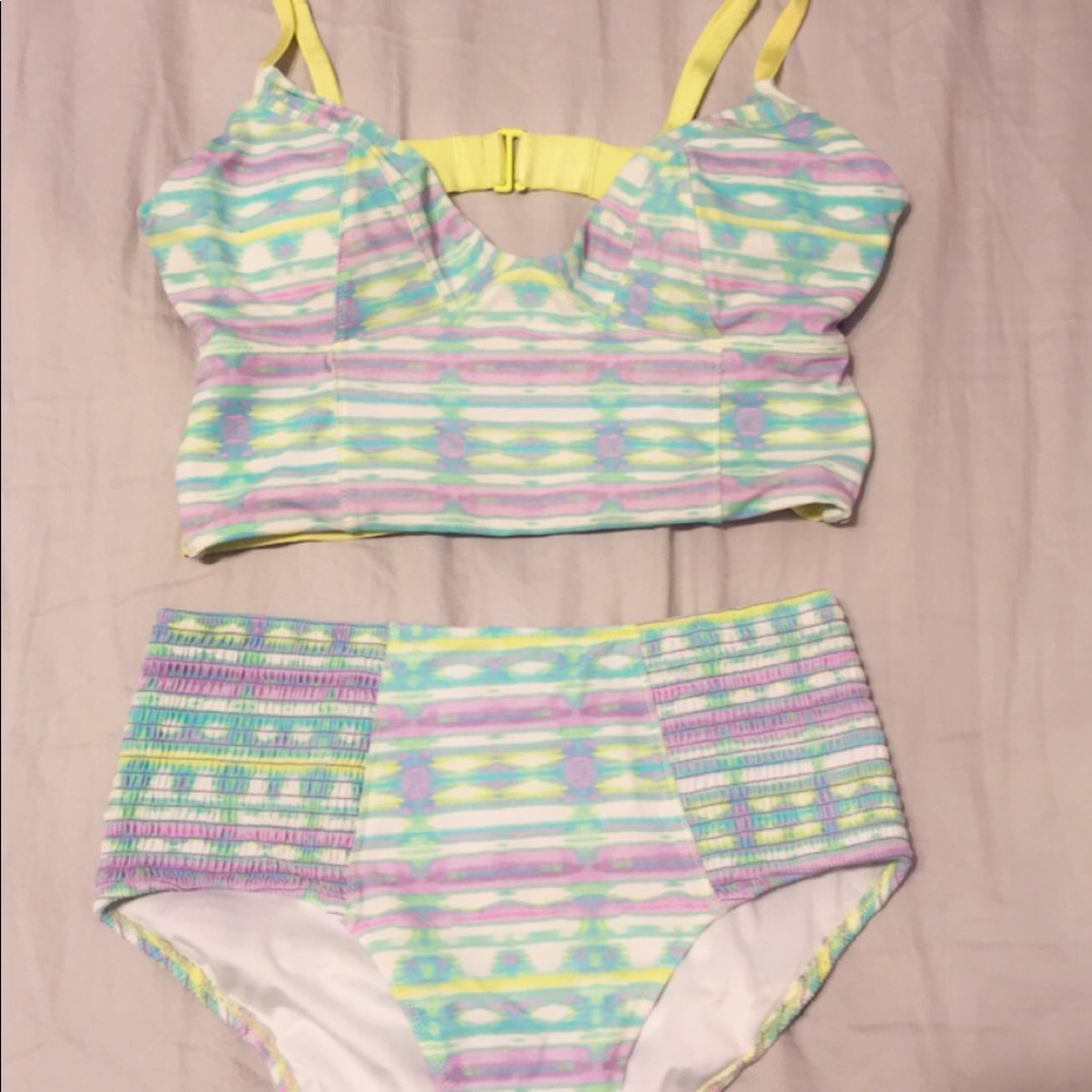 Bathing suit